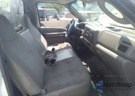 2004 Ford F-250 Xlt/Xl z USA, uszkodzony, nr VIN 3FTNF20L74MA13888